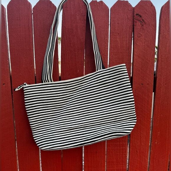 Villager by Liz Claiborne Striped Black and White Women's Tote Bag - Picture 6 of 11